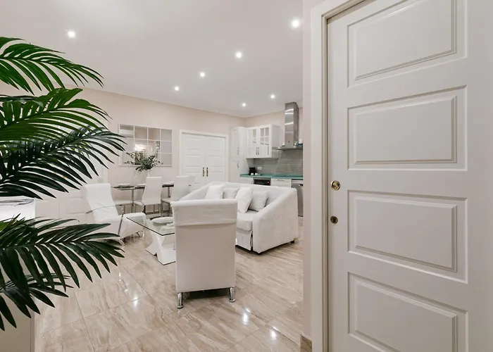 Isg Jose De Velilla Centro Parking Apartment *